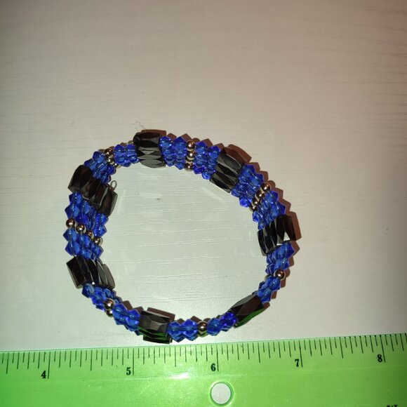 Deep Blue Magnetic Bracelet or Necklace Cobalt Vintage Wear as You Want - Picture 3 of 8